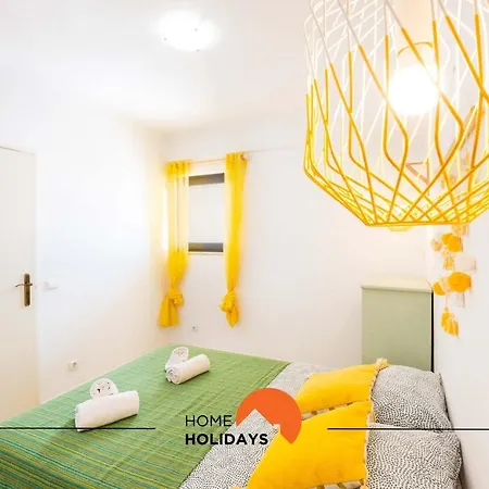 Lägenhet #006 Foxy D By Holidays